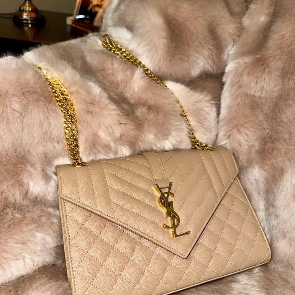 Yves Saint Laurent Envelope Medium Beige Tan Triquilt Shoulder Bag - Picture 2 of 16